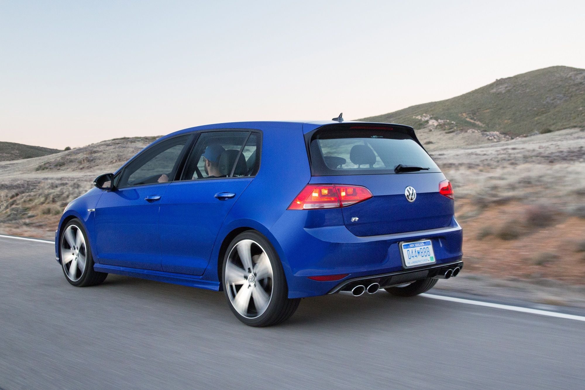 2017 Volkswagen Golf R: Preview Info, Pricing, Release Date