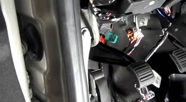 Chevrolet Silverado 1500 How to Install Rearview Back Up Camera