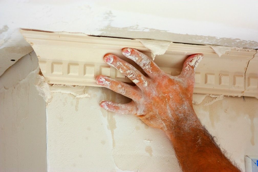 Crown Molding Traditional and Contemporary Options