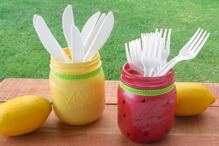 painted mason jars to hold forks and knives