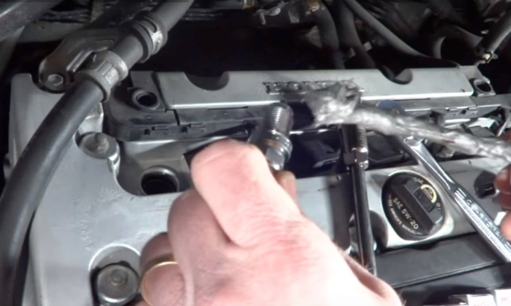 Acura TSX 2004 to 2014 How to Replace Spark Plugs and Ignition Coils ...