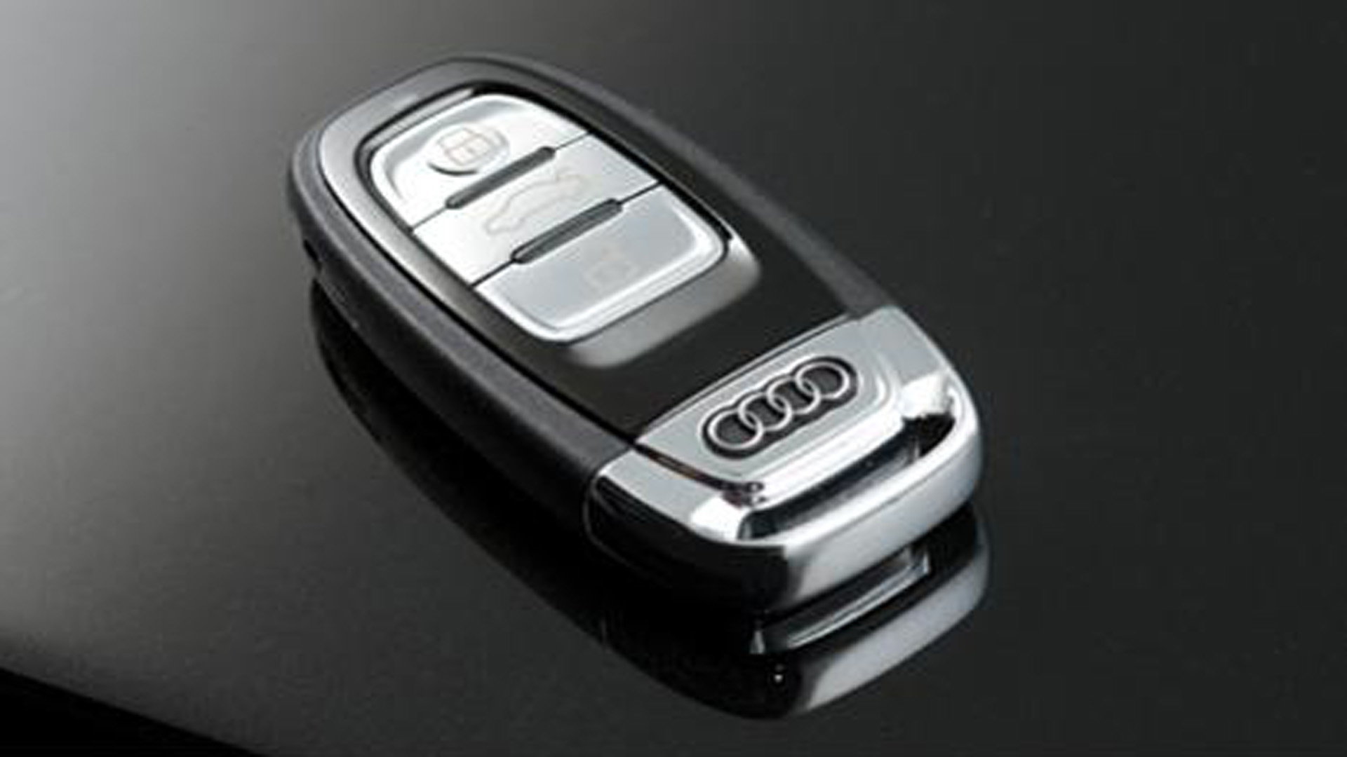 Audi Q5/Q7: How to Replace Key Fob Battery | Audiworld