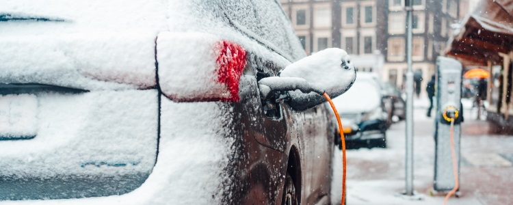 Electric Cars in Colder Climates - Banner