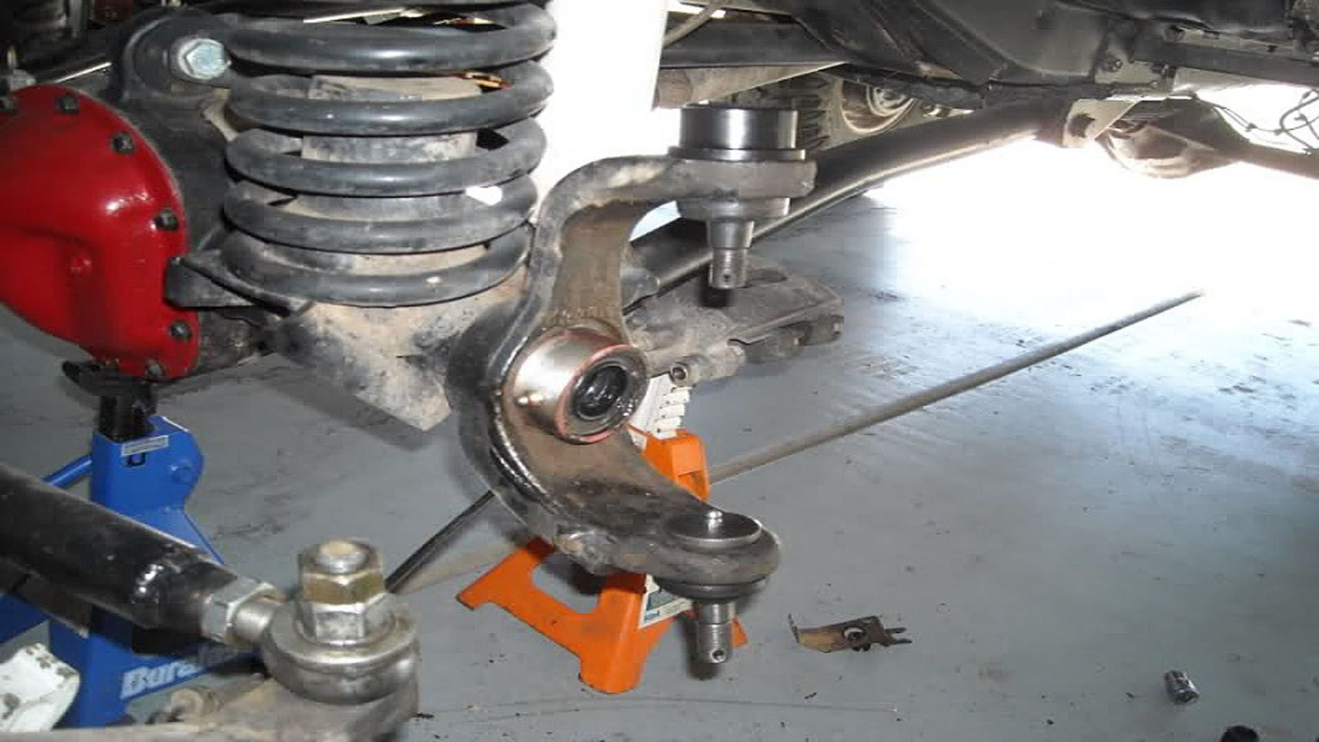 jeep cherokee ball joint replacement