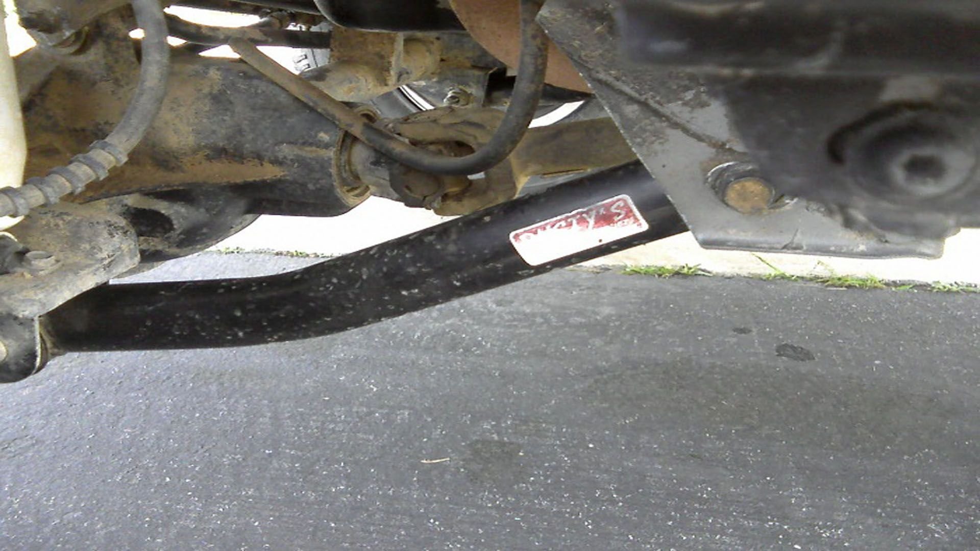 Jeep Cherokee 19842001 How to Replace Lower Control Arms Cherokeeforum