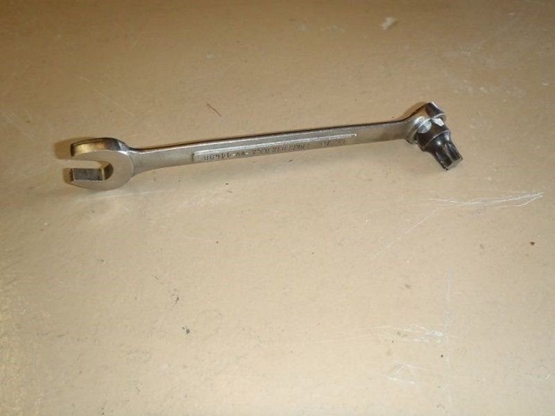 Jeep Cherokee 19841996 How to Repair Oil Filter Adapter Leak