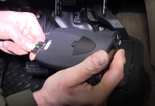 Chevrolet Silverado 2007-2013: How to Install Brake Controller