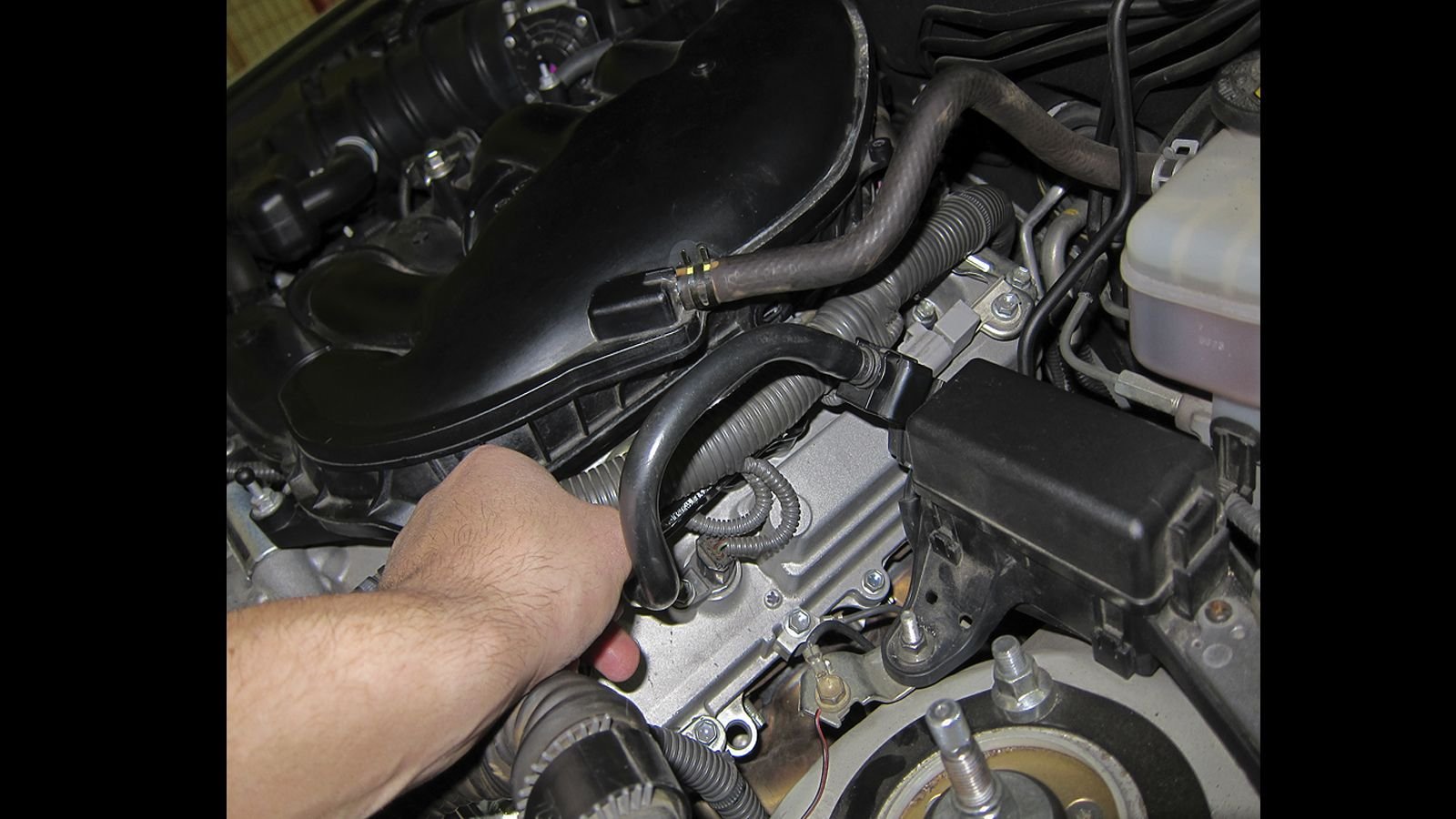 Replacing the Spark Plugs in your Lexus IS Clublexus