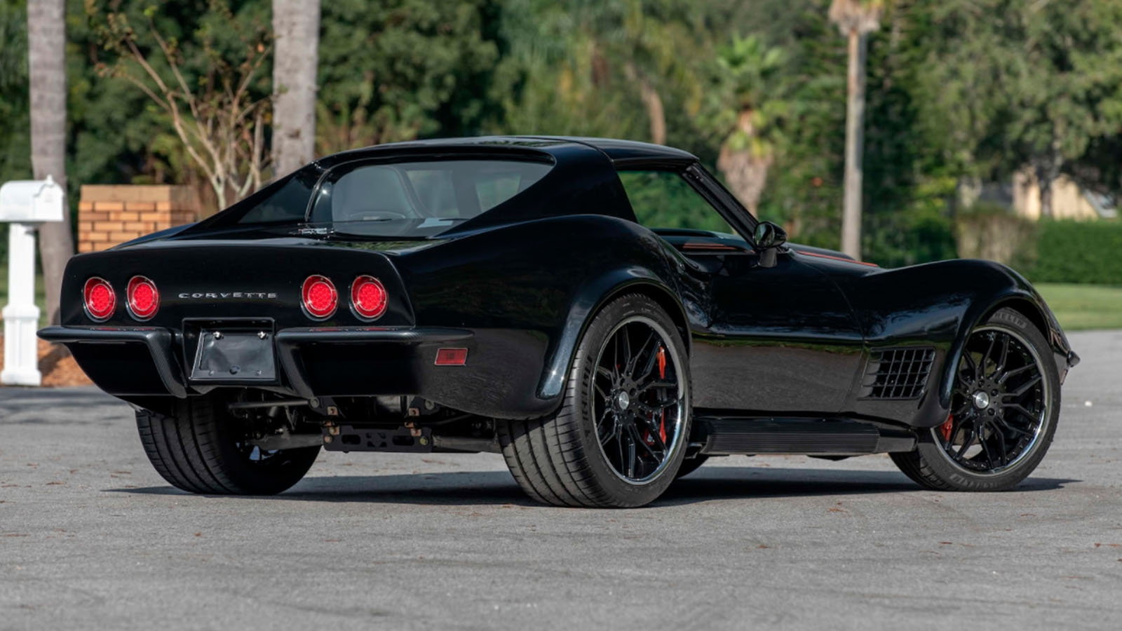 Chevrolet Corvette c3 Black