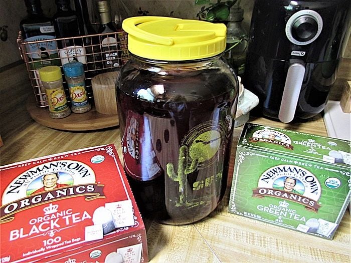 How to Brew Sun Tea Safely