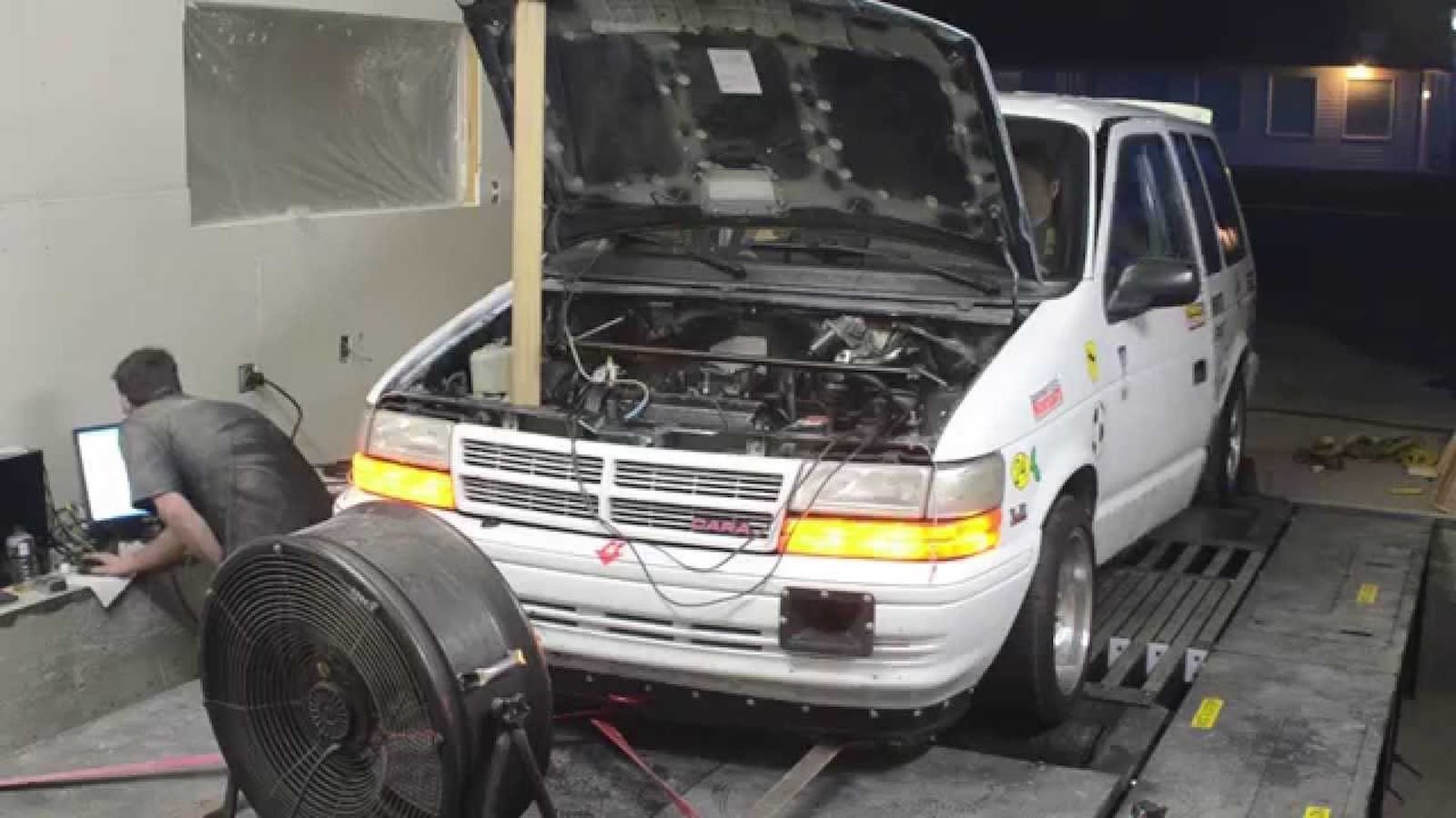 5 Drag Racing Dodge Minivans | Dodgeforum