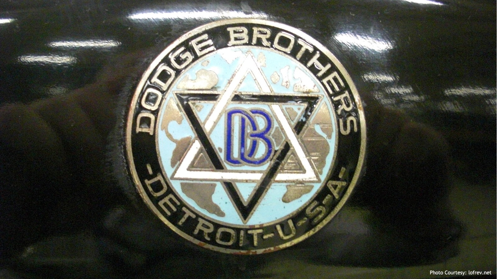 Dodge brothers car emblem