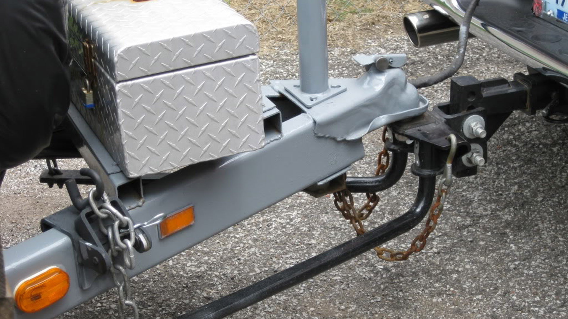 4 Ways to Calculate trailer tongue weight on the road quickly