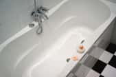 How to Create Your Own Bathtub Refinishing Kit