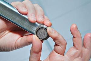 attaching a faucet aerator
