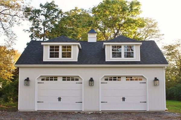 carriage house garage lights