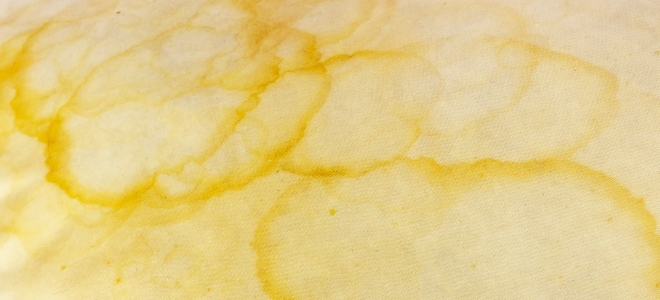 Fix Yellow Oily Drops On Walls - Yellow Drips On Bathroom Walls