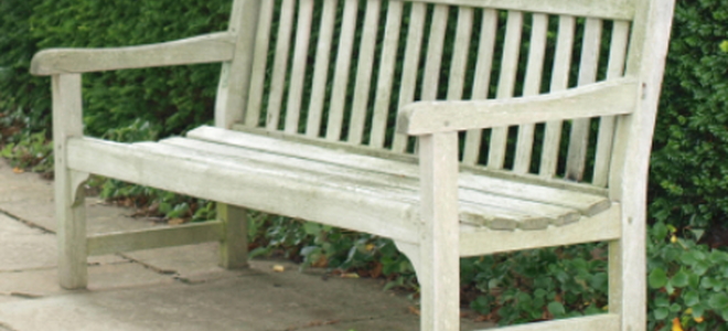 How To Paint A Garden Bench