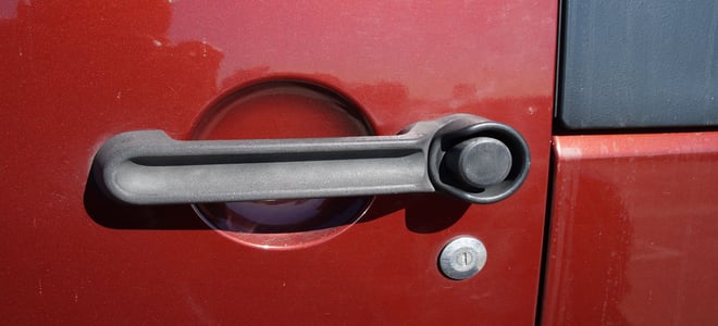 Install a Replacement Door Handle on Your Car