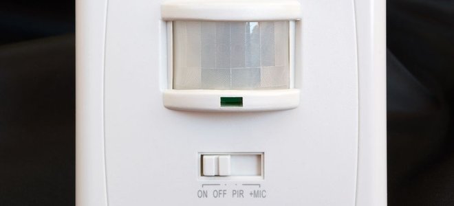 A photoelectric switch.