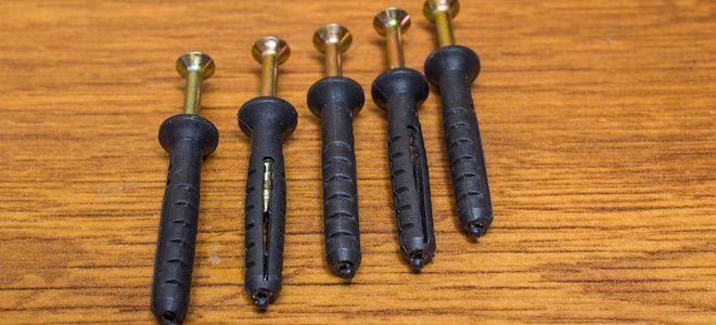 home hardware plastic wall anchors