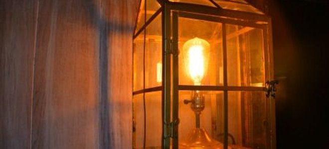 The steampunk electric lantern.