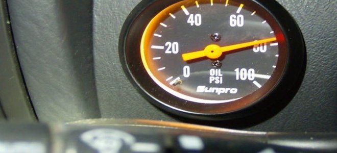 How to fix oil shop pressure gauge