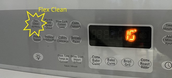 oven controls with cleaning button highlighted