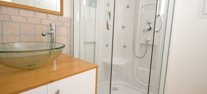 4 Tips For Cleaning A Fiberglass Shower Enclosure Doityourself Com
