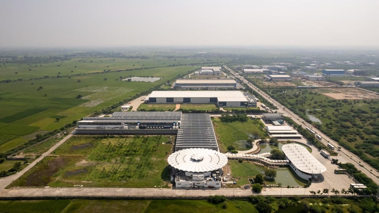 Studio SAAR’s Employee-Oriented India Facility is Redefining Factory Work