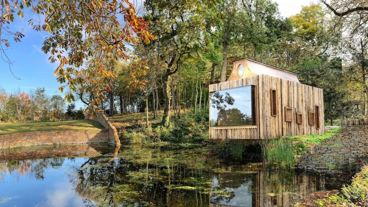 Beezantium: A Lakeside Apiary in Somerset by Invisible Studio