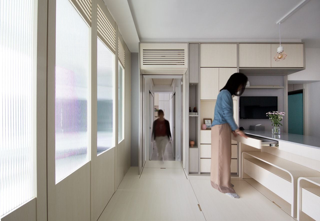Interior Design Ideas: Installing a Yoga Wall in a Hong Kong Home