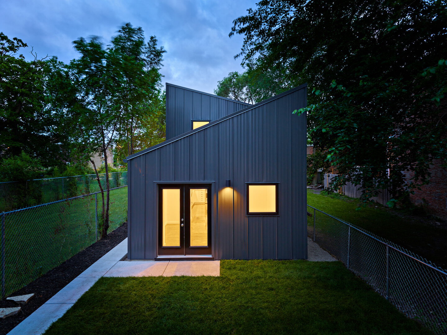 Hem House Brings Modern Charm to Chicago Suburbs at an Affordable Price