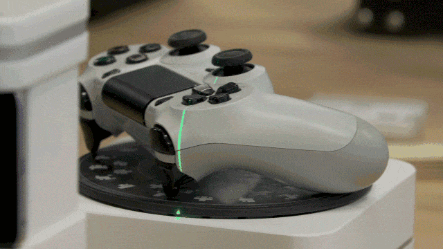 GIFs demonstrating the Phiz 3D scanner in action 