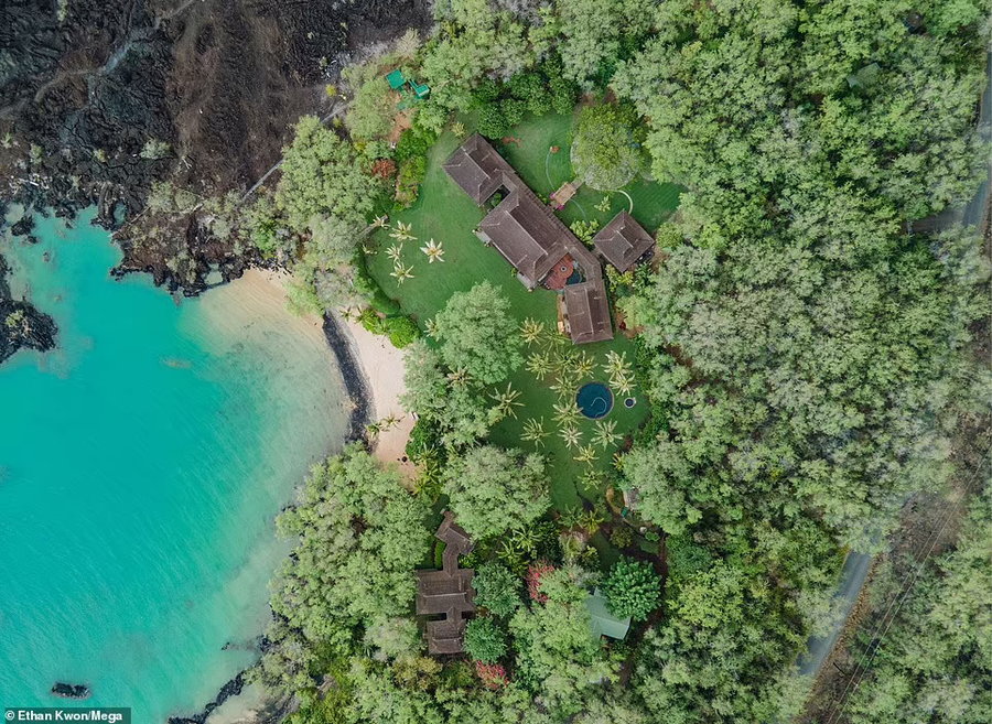 Aerial view of the $78 million estate recently purchased by Amazon founder Jeff Bezos.