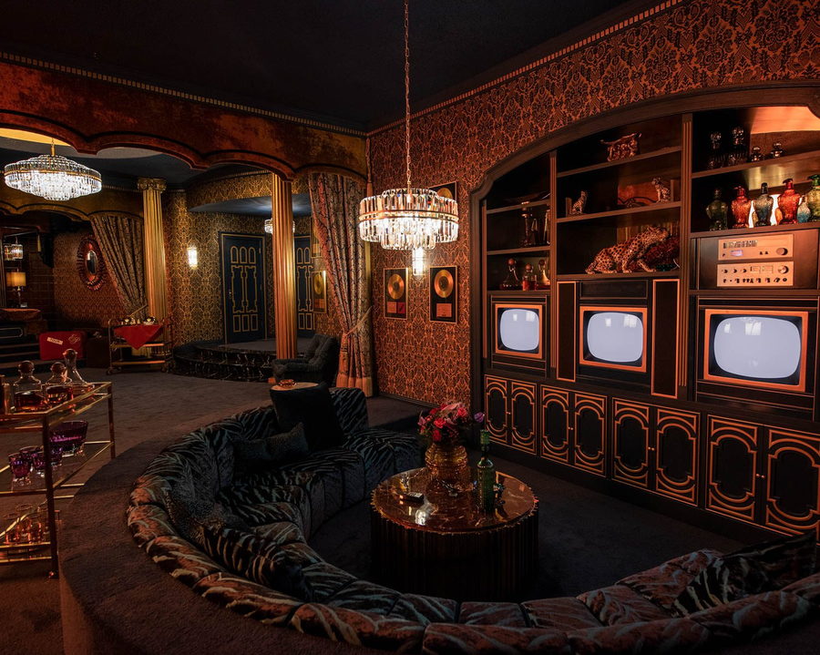 Recreation of Elvis Presley's Las Vegas suite at the international hotel, recreated for Baz Luhrmann's 2022 film and featuring lots of Martin's 