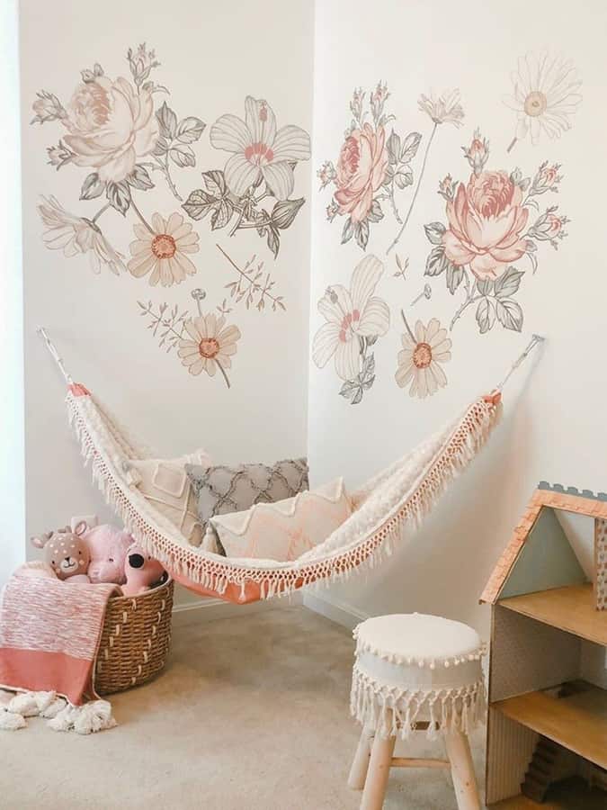 Peaches and Cream Winky Lined Hammock for Kids, available on Etsy.