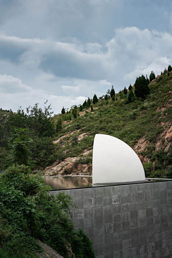 Backside of the SYN Architects-designed Hometown Moon chapel in rural China.