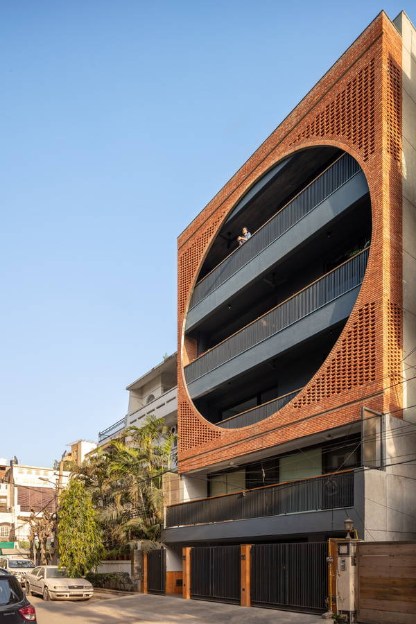 AKDA-designed, Louis Khan-inspired apartment building in New Delhi.