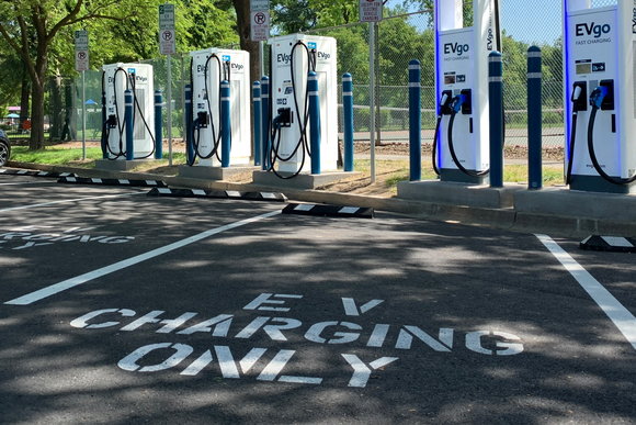 Public electric vehicle charging stalls