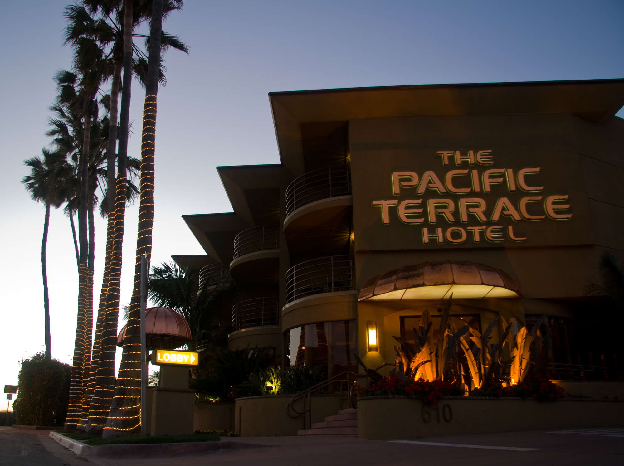 Pacific Terrace Hotel Expert Review Fodors Travel
