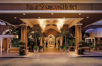 Four Seasons Hotel Los Angeles At Beverly Hills Expert Review Fodor S Travel
