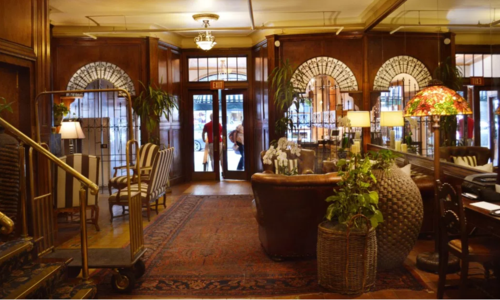 Lobby & Entrance Lobby & Entrance
