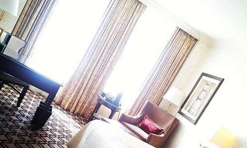 The Omni in San Francisco has to be one of my favourite hotels, each room even has a perfect reading chair with tea within easy reach!
#september2017 #omnihotel #omnisanfrancisco #hotel #sanfrancisco #bookstagram #california #terriblephoto