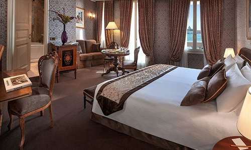 #hotellondrapalace
#Venice #Italy #travel #traveling #socialenvy #PleaseForgiveMe #vacation #visiting #instatravel #instago #instagood #trip #holiday #photooftheday #fun #travelling #tourism #tourist #instapassport #instatraveling #mytravelgram #travelgram #travelingram #igtravel
