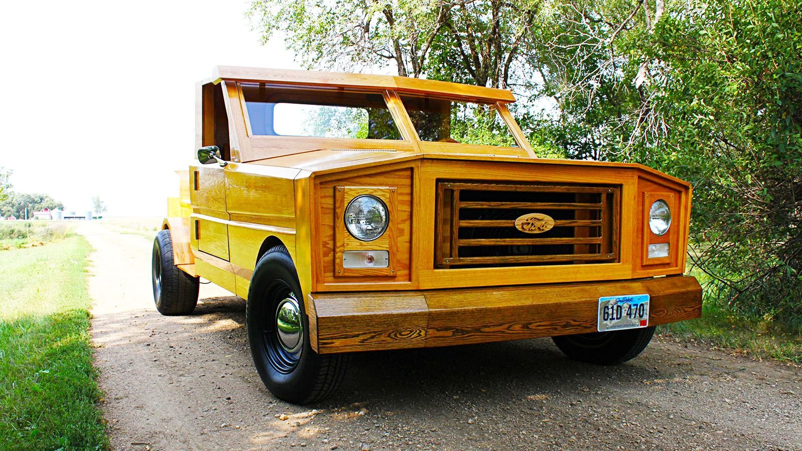 Truck made cheap of wood