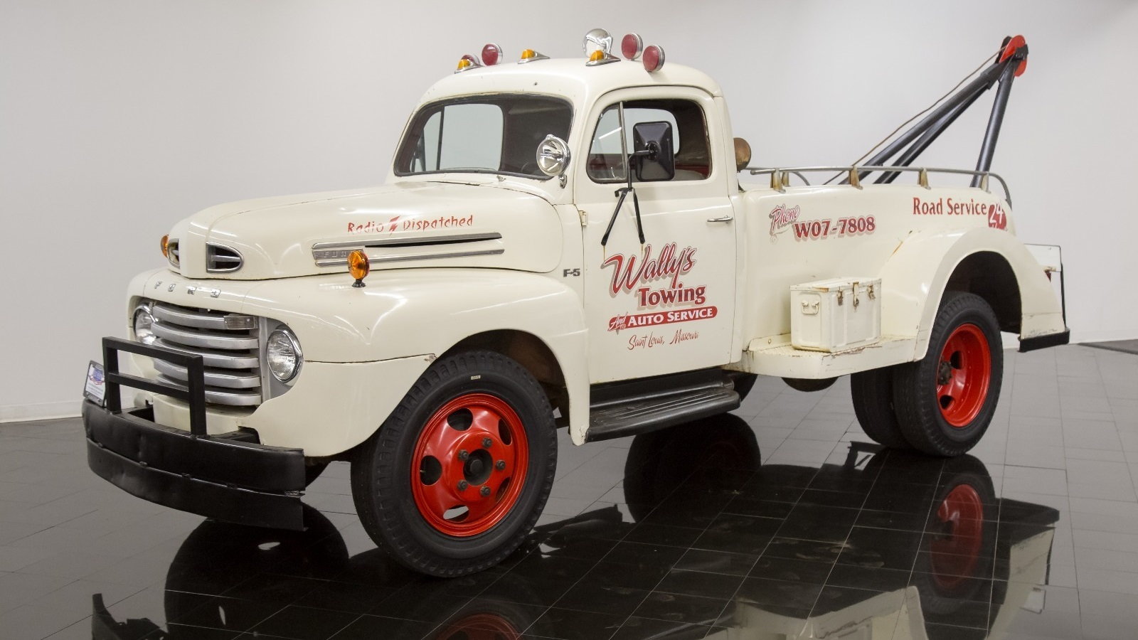Throwback Thursday 1950 F5 Tow Truck Hauls In The Nostalgia Ford Trucks