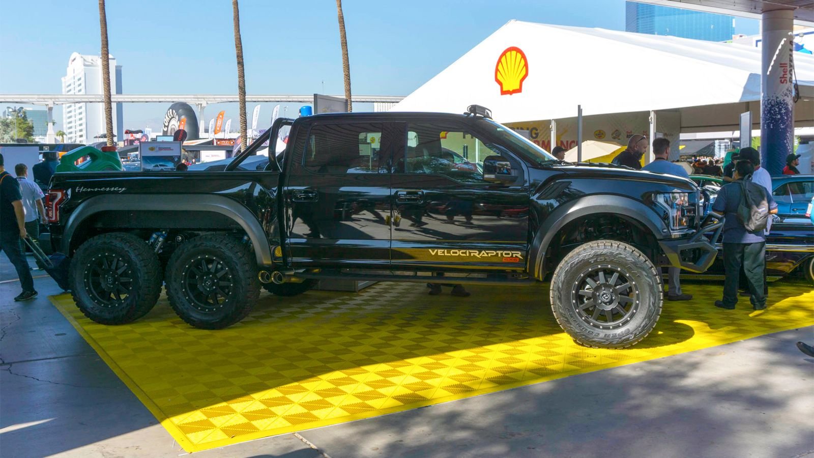 Velociraptor 6x6 Pure Aggression On Six Wheels From Sema Ford Trucks