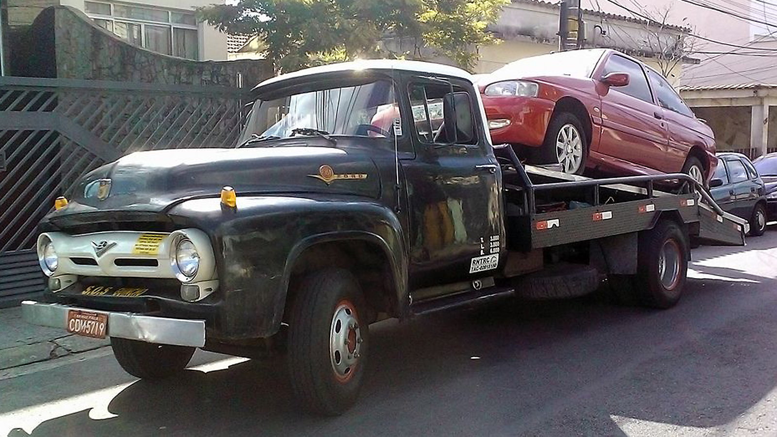 Time To Buy An Old School Ford Truck Photos Ford Trucks