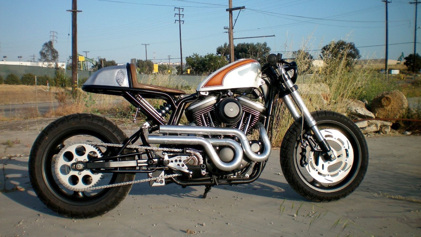 Brawny Built Transforms Sportster Into a Real Intimidator | Hdforums